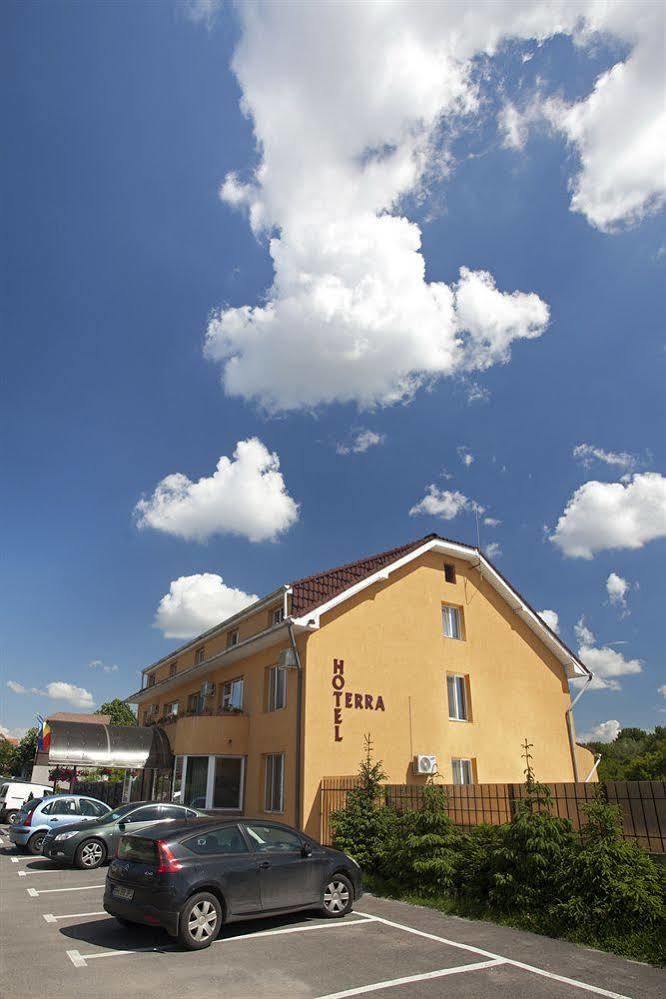 Hotel Terra Oradea Exterior photo