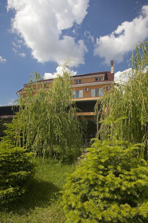 Hotel Terra Oradea Exterior photo