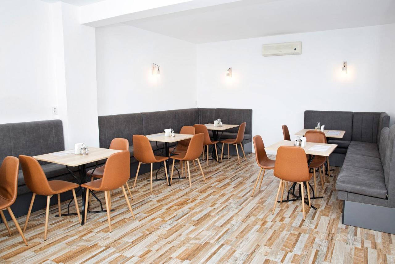 Hotel Terra Oradea Exterior photo